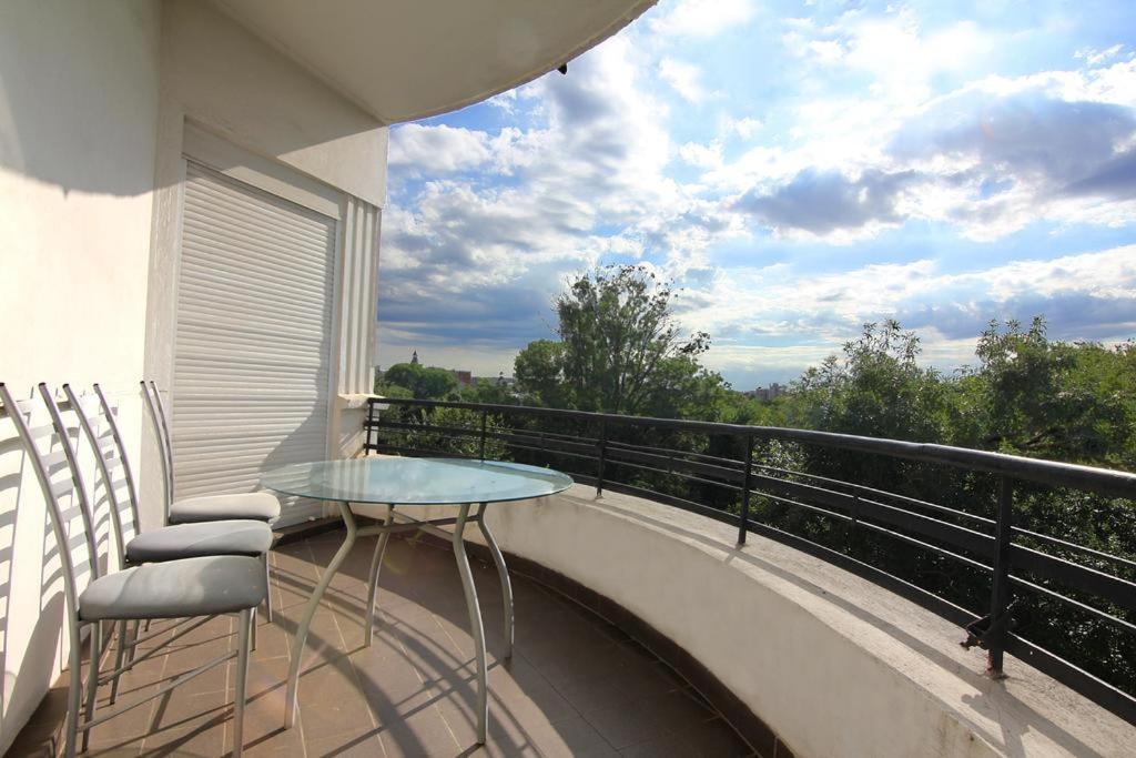 Park View Apartment *